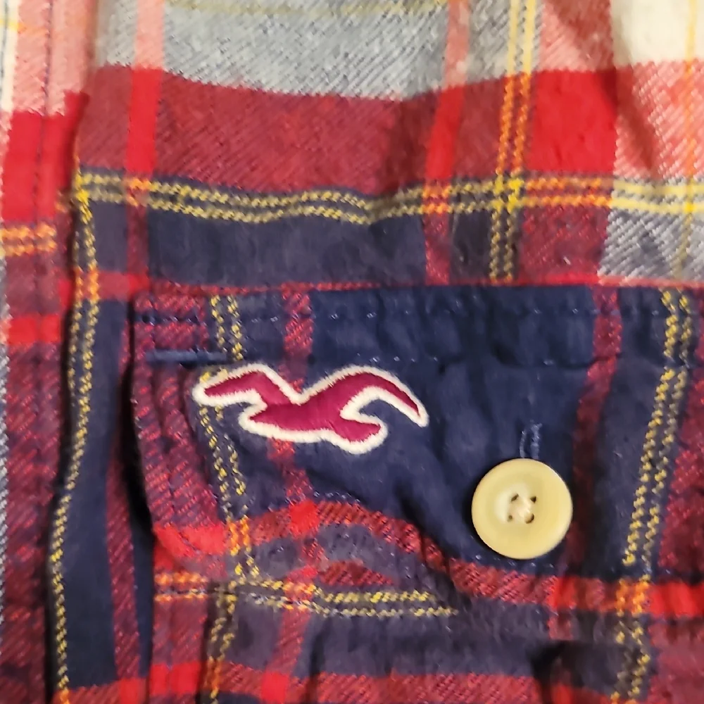 Hollister Men's Large Long Sleeve Navy and Red Checkered Shirt - Picture 3 of 7